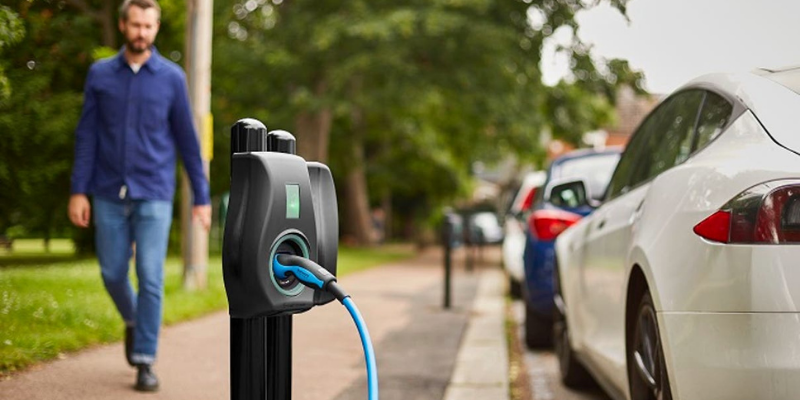 Connected Kerb to install 190,000 electric vehicle chargers by 2030
